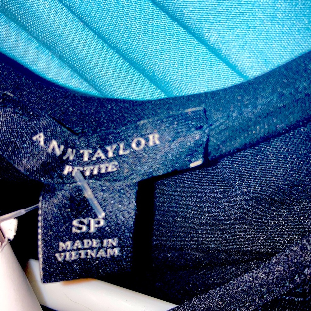 Ann Taylor black short sleeve blouse fancy beautiful never worn